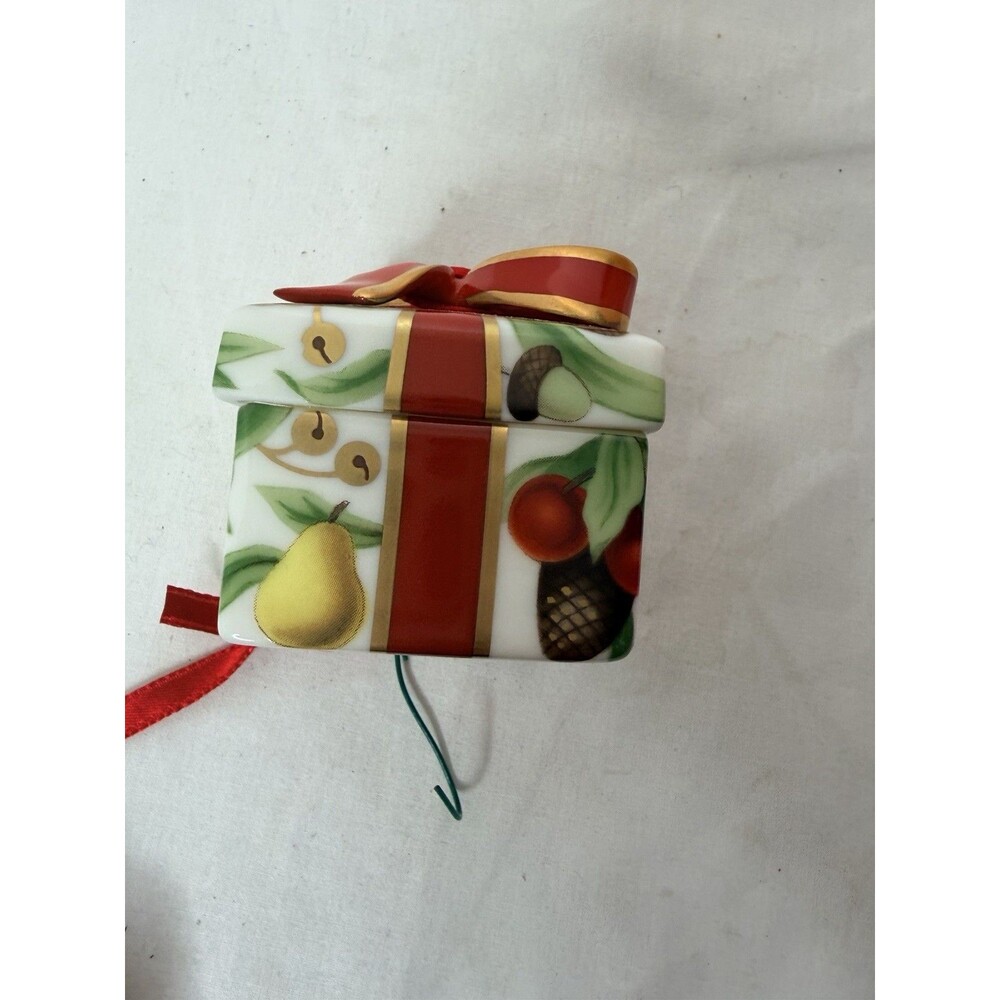 Tiffany Holiday Gift Box and Bow Christmas Holiday Ornament Bone China Porcelain - Picture 9 of 12